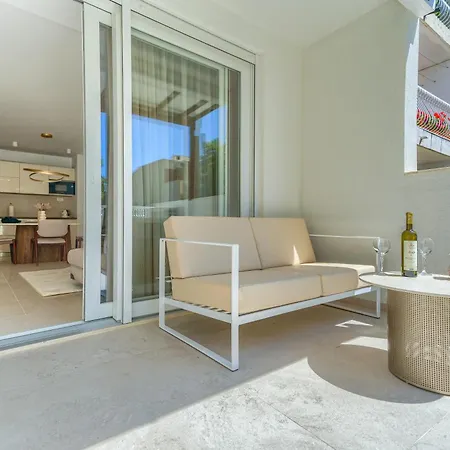 Apartamento Modern Zia Lux