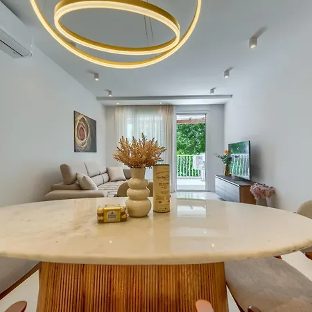 Appartamento Modern Zia Lux