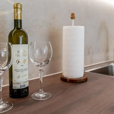 Modern Zia Lux スプリト