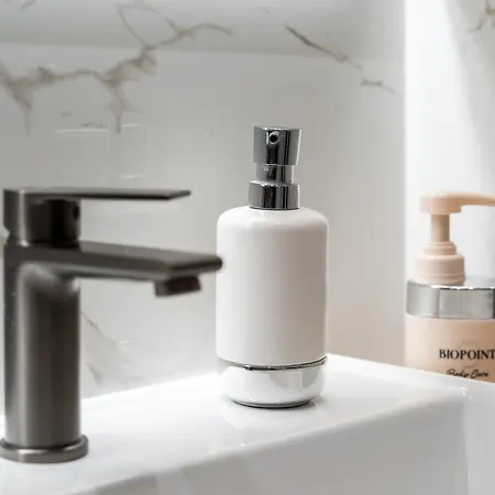 Modern Zia Lux アパート *