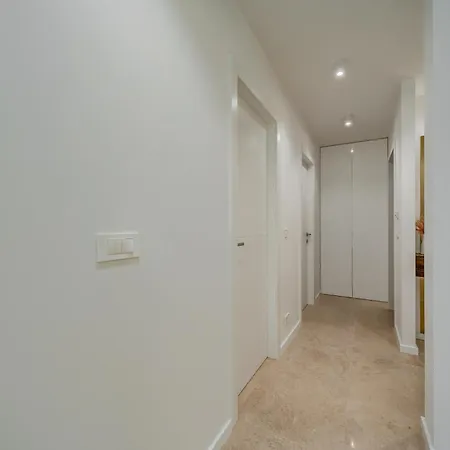 アパート Modern Zia Lux スプリト